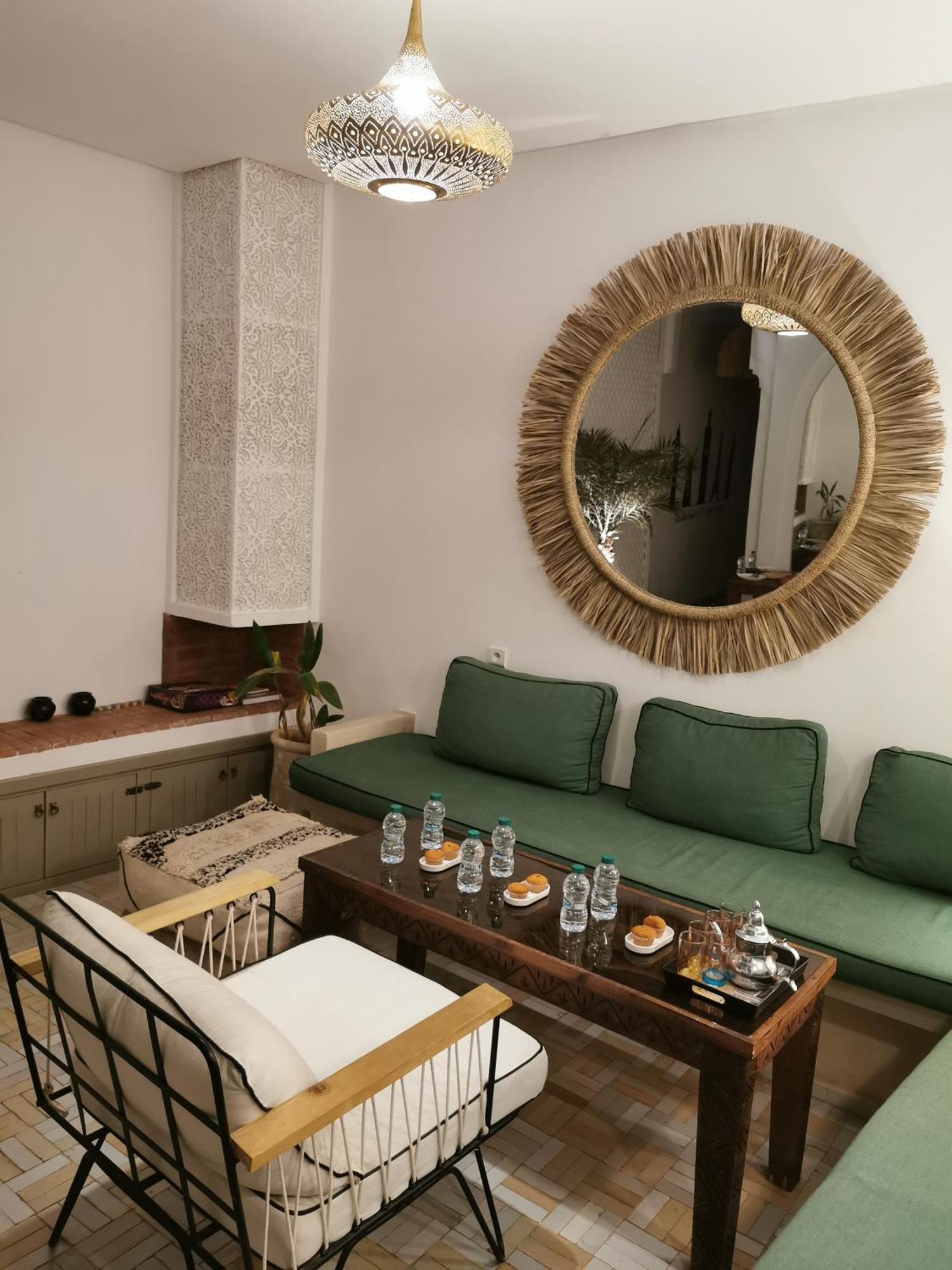 Riad Zahra Bed And Breakfast มาร์ราเกช ภายนอก รูปภาพ